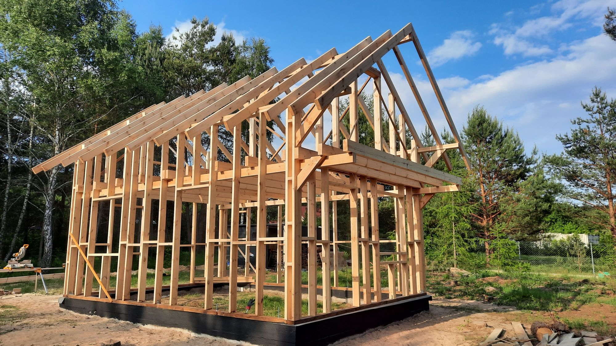 Konstrukcja drewniana szkielet domu 35 m2 +poddasze 35 na gotowo domek