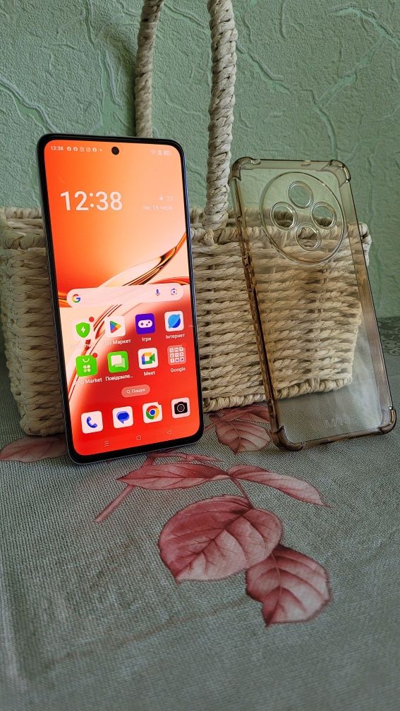 Продається мобільний телефон смартфон ОРРО Reno 12F 8/256 Gb в ідеальн