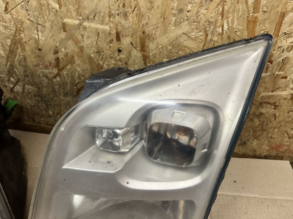 Передні фари Ford Transit Mk7 Форд Транзит МК7 2006-2014