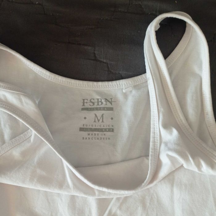 Podkoszulki dziewczęca białe na ramiączka