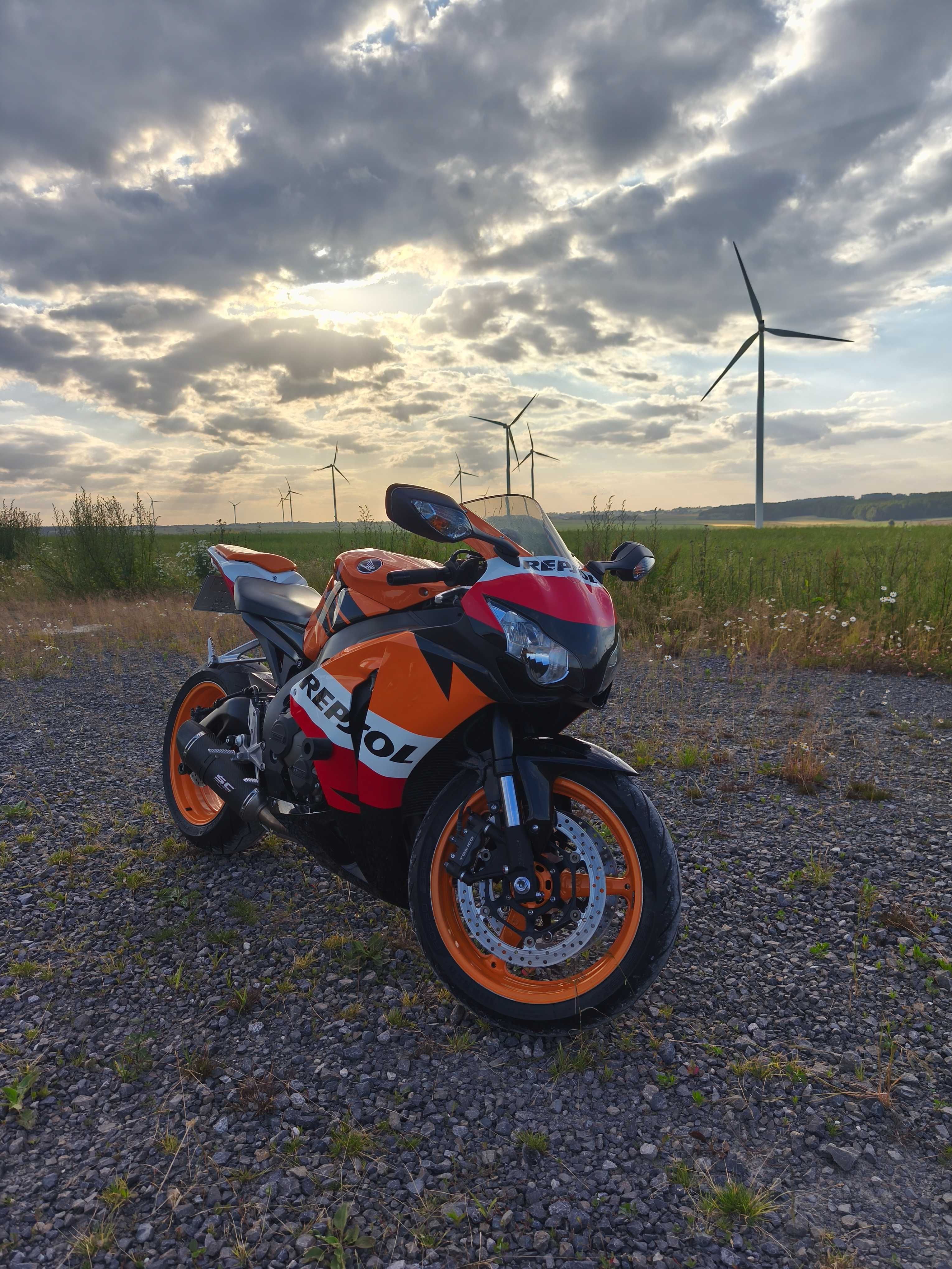 Honda CBR 1000RR sc59. SC Project, Carbon. Bez wkładu.