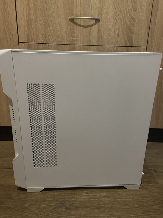 Корпус GAMEMAX Siege Tempered Glass