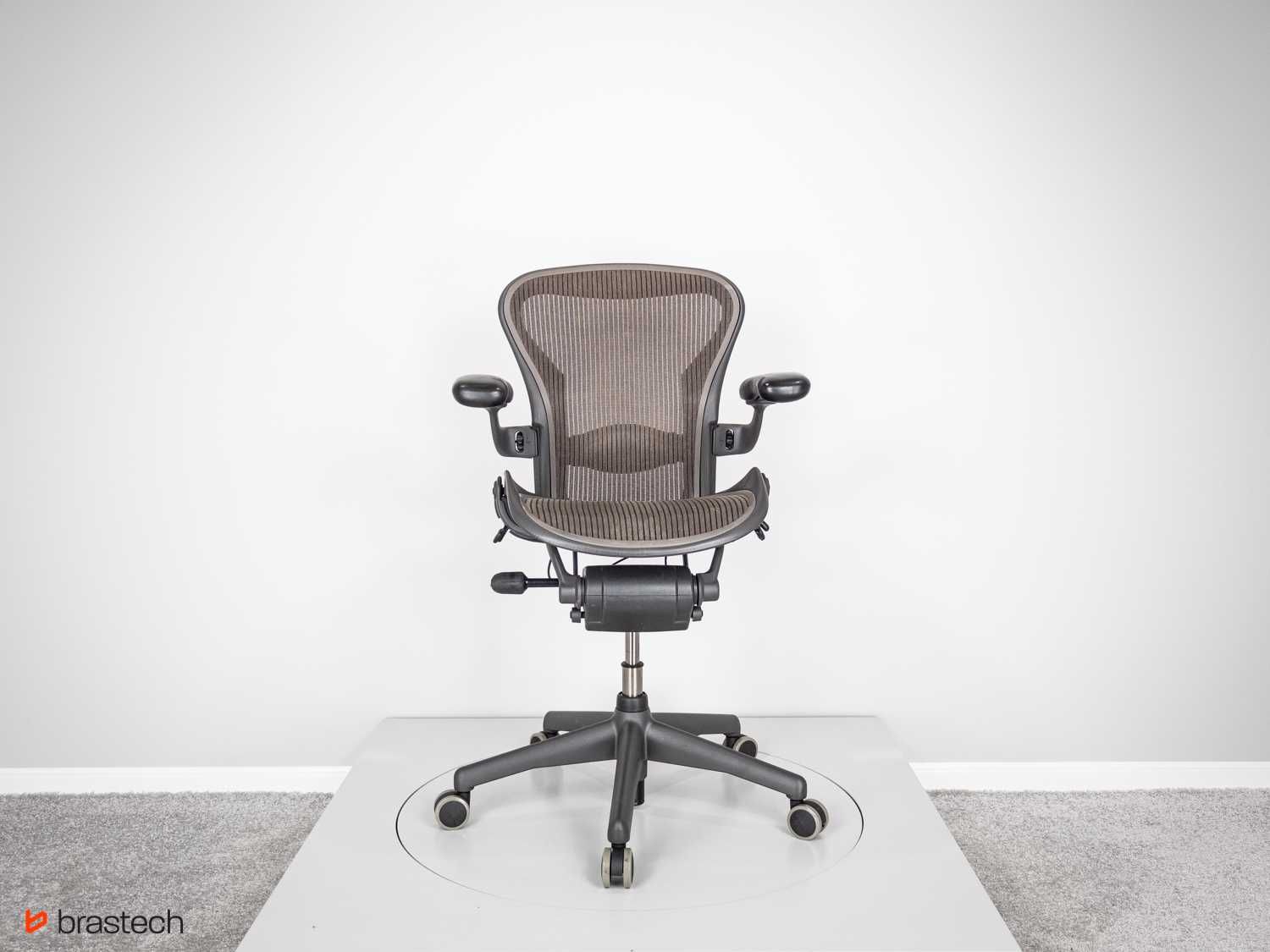 Krzesło biurowe Herman Miller Aeron Classic rozmiar A