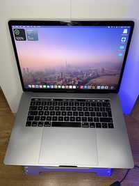 Apple MacBook Pro A1990 I7 16GB DDR4 256