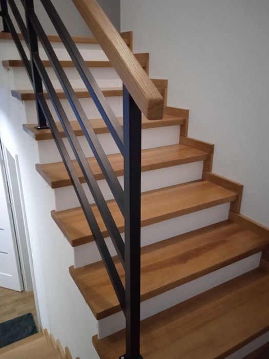 Schody drewniane na beton