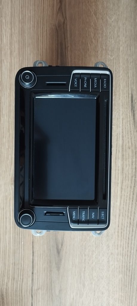 Radio VW Discover media pq 5COO35680D