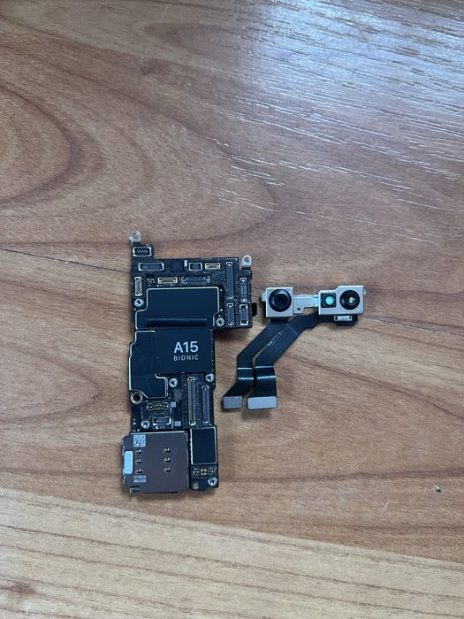 Продам материнську плату+ Face ID Iphone 13 Pro Max 128 GB.