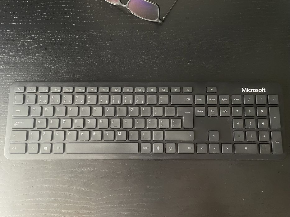 Teclado Bluetooth Microsoft Holgate - Preto