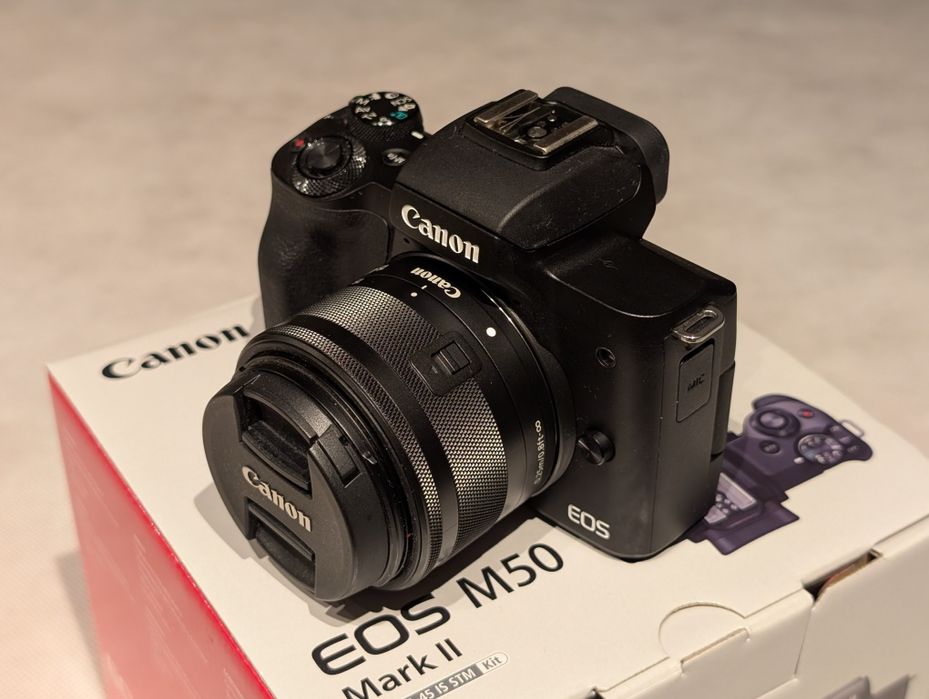 Canon m50 MK2 + adapter+silikonowe etui