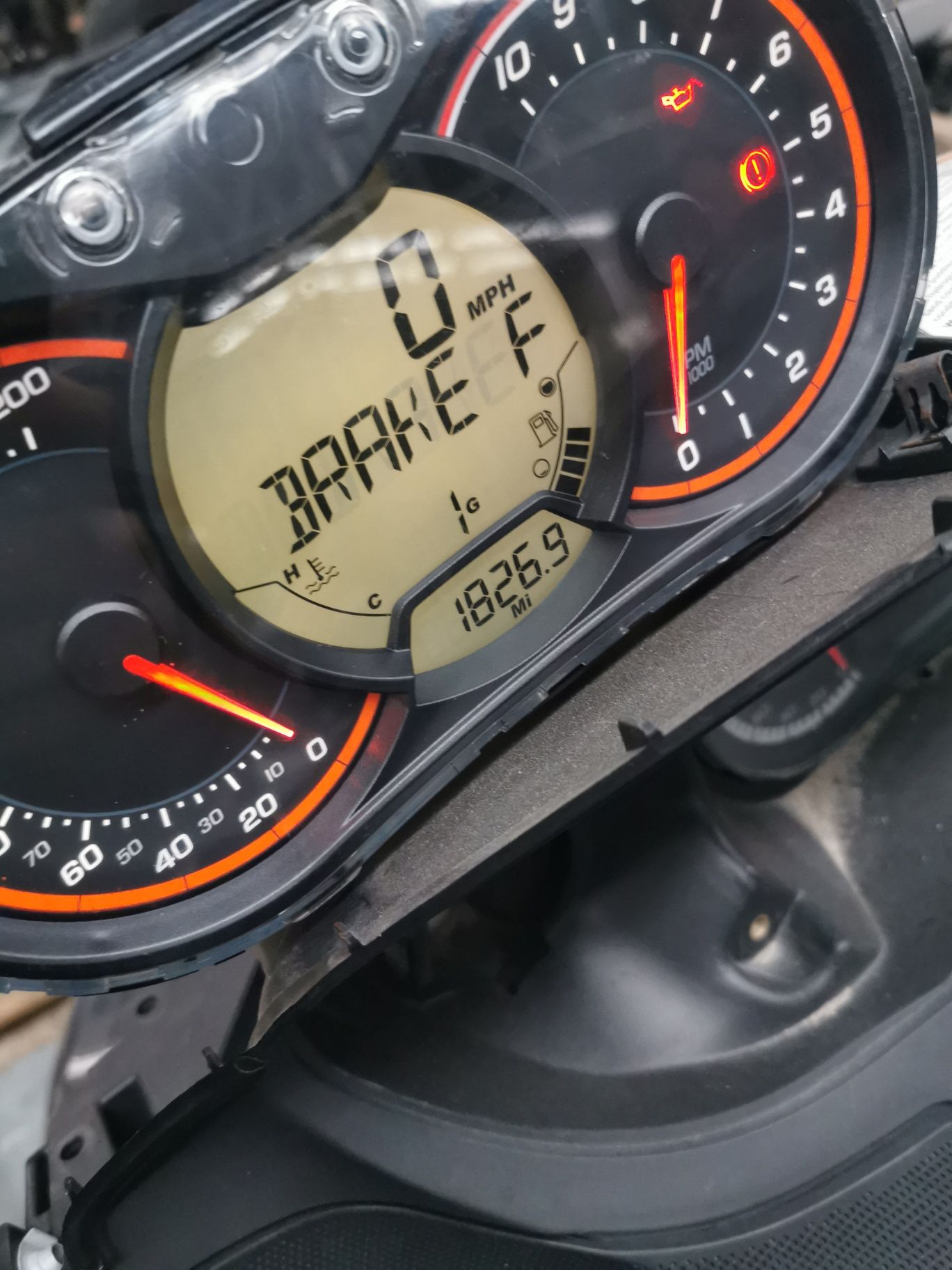 Can am spyder f3 licznik zegar prędkościomierz