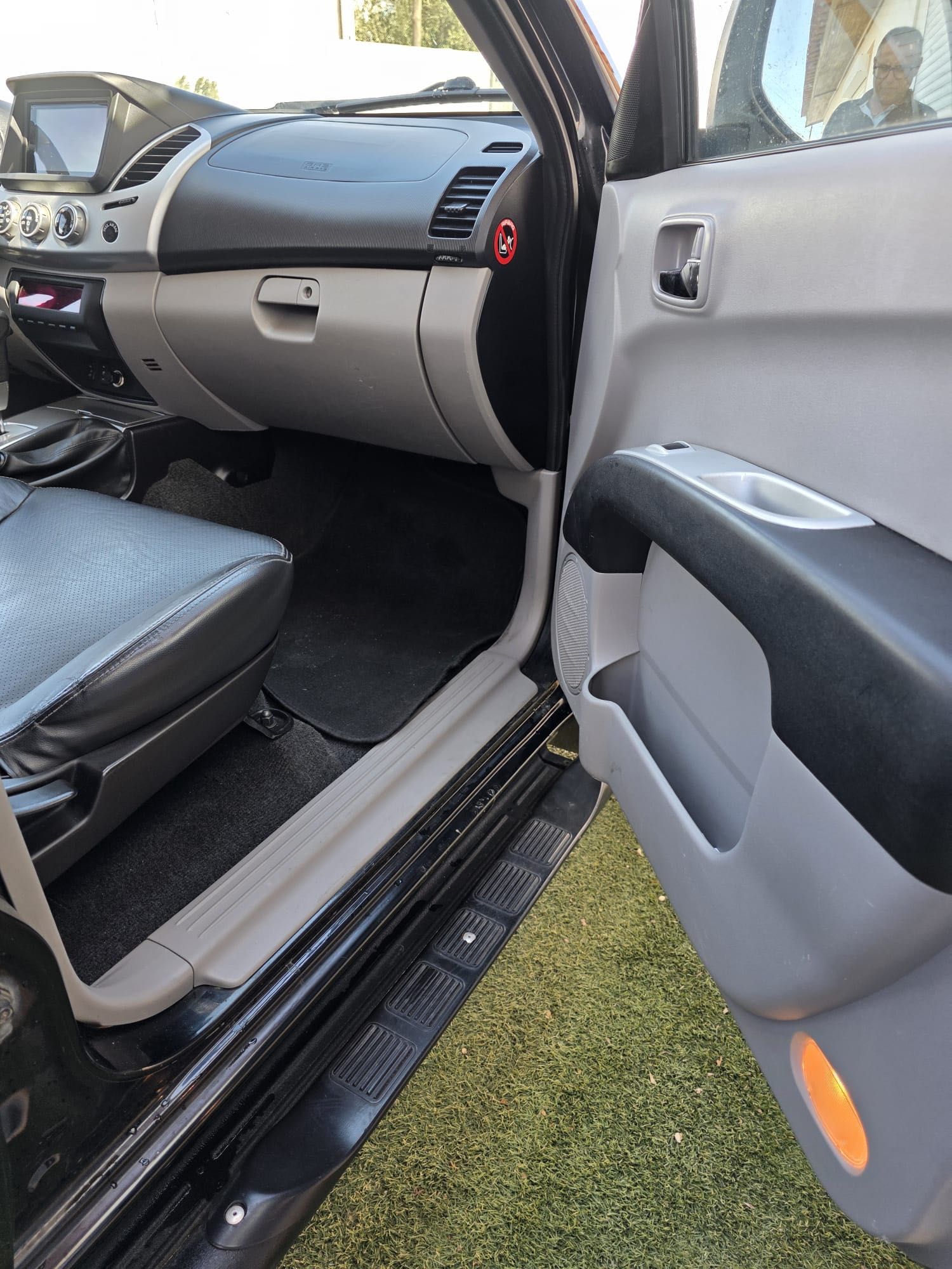 Mitsubishi L200 Strakar