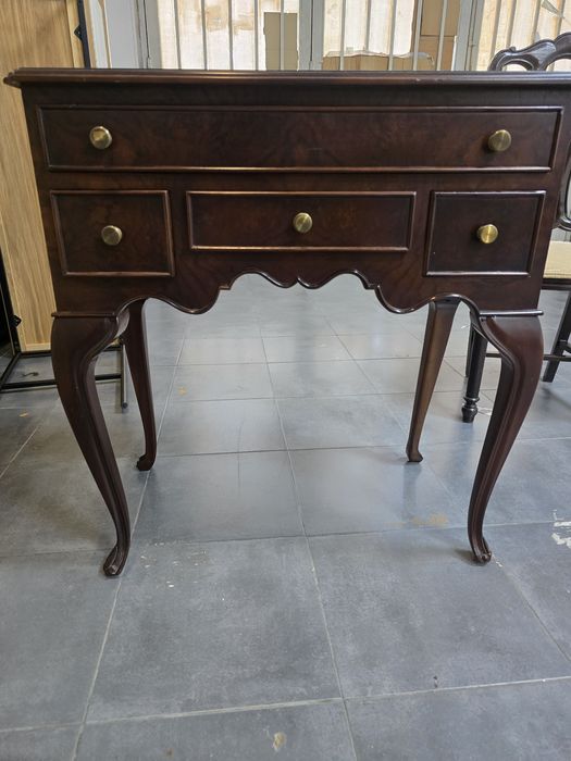 Mesa de encostar inglesa