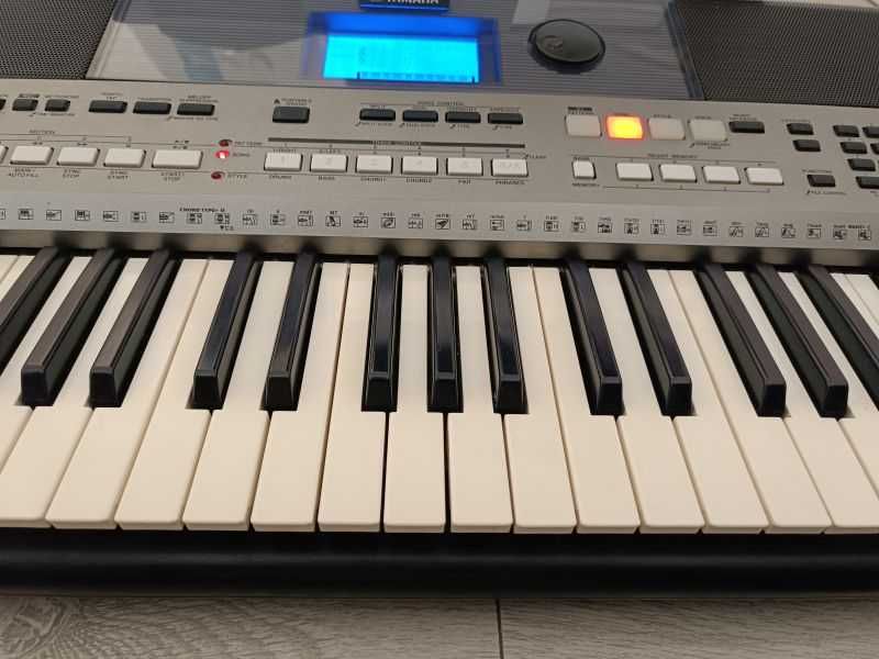 Yamaha PSR-E443 USB dużo funkcji brzmień dynamika