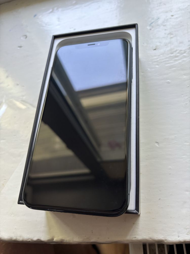 Iphone 11 pro max 256 (на подарунок)