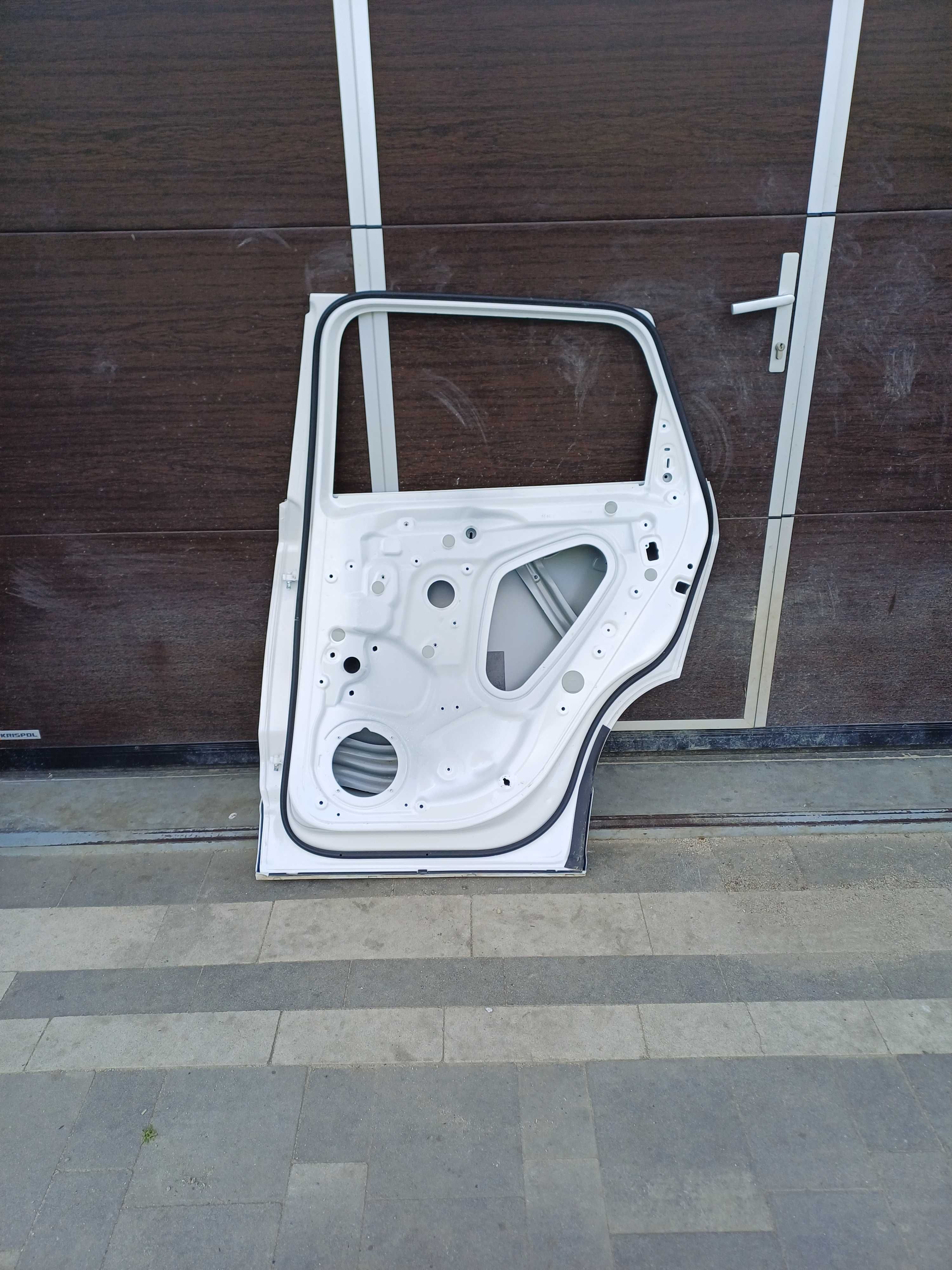 drzwi prawy tył seat ateca