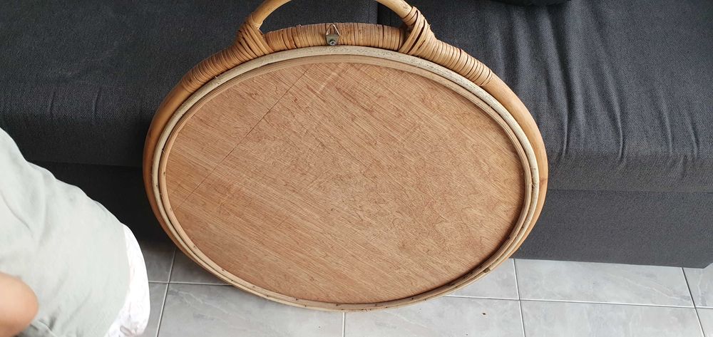 Cabide de bambu com pouco uso