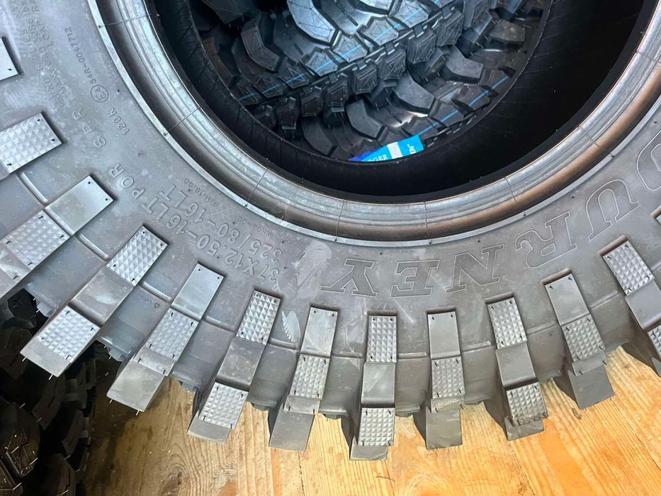 Всесезонні шини Journey CLAW XTR WN02 35.00/12.5 R16 120K PR8