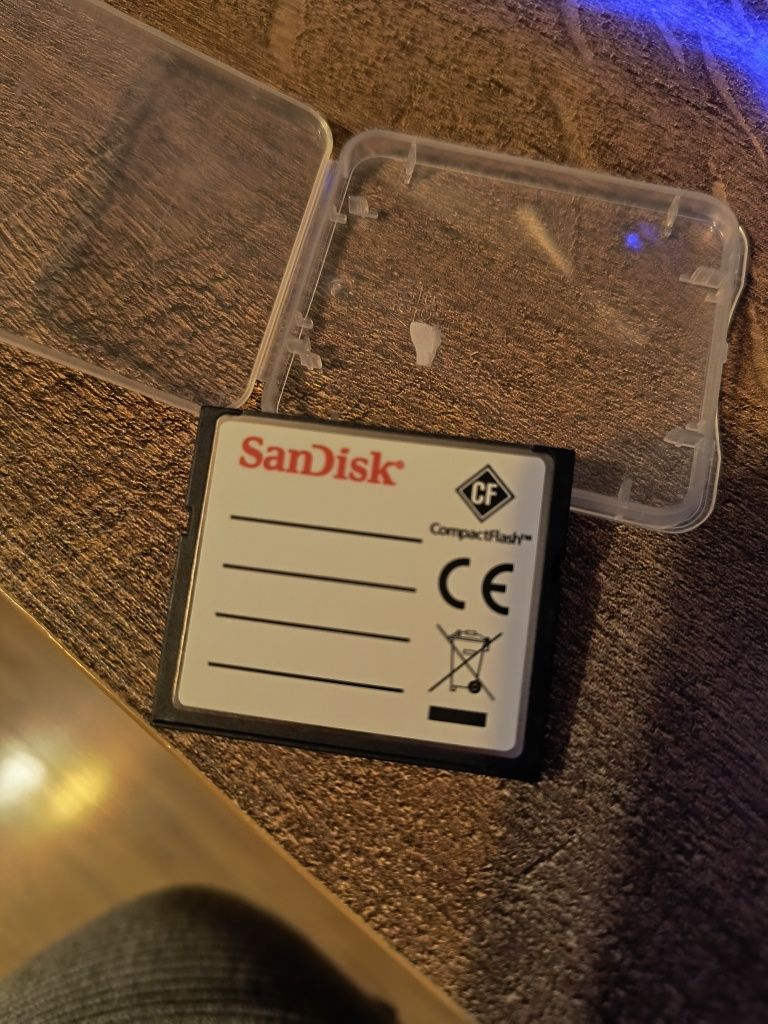 Karta compactflash
