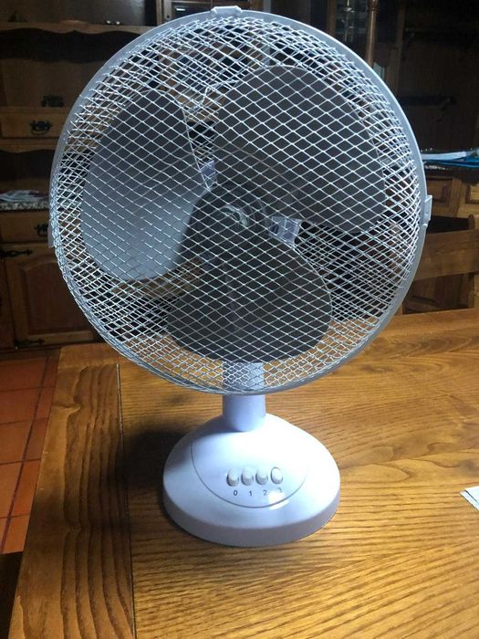 ventilador de mesa compacto