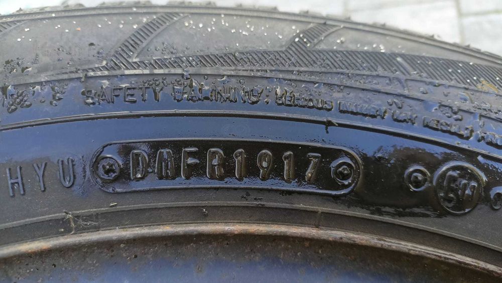 Komplet kół zimowych Falken/Toyo 175/65 R15 4x100