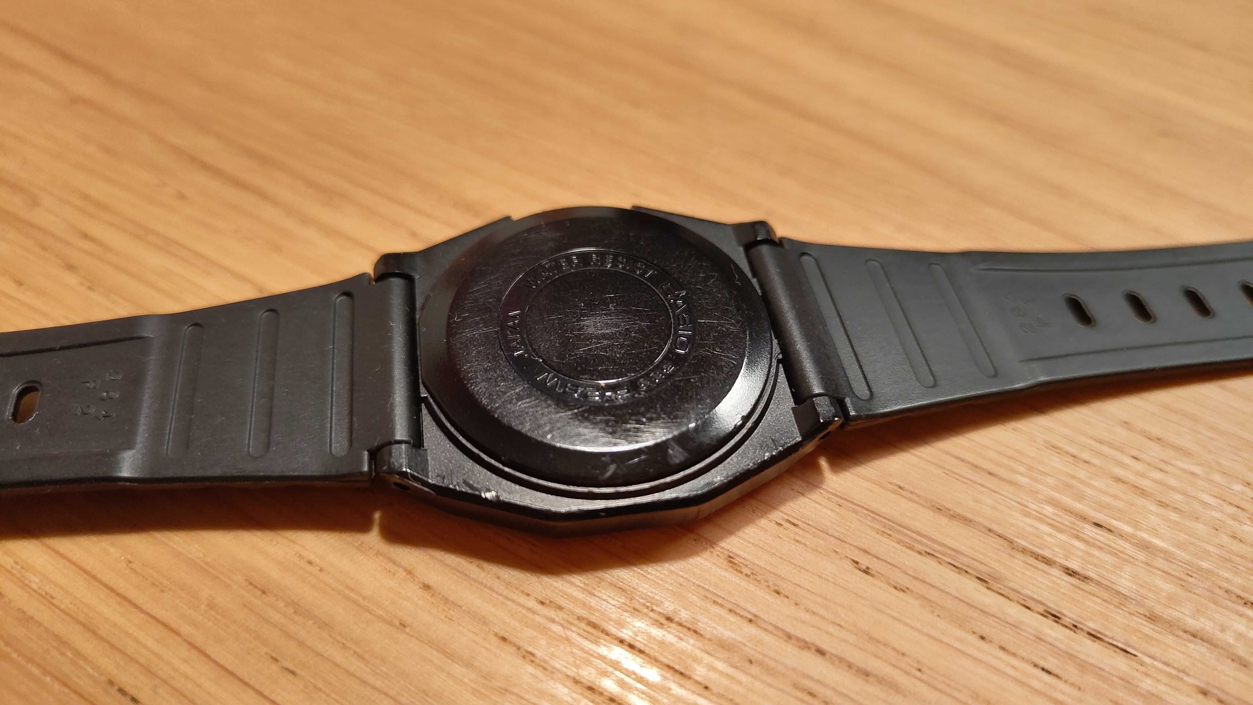 Zegarek Casio F-28W oryginał Made in Japan lata 90