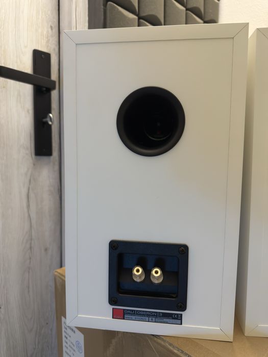 Kolumny Dali Oberon 3 Białe