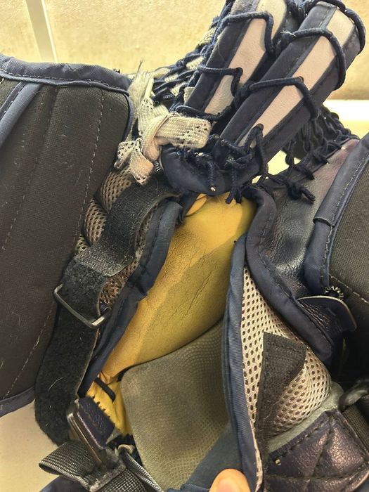 Ловушка и блин хоккейного вратаря Vaughn Pro Spec