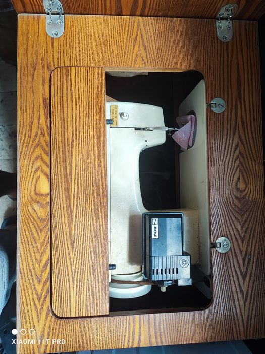 Продам швейную машину чайка 132м