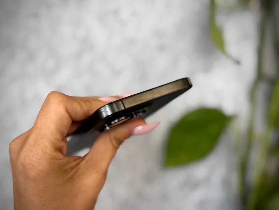 iPhone 15 Pro Max 256 GB Black Titanium – jak nowy!