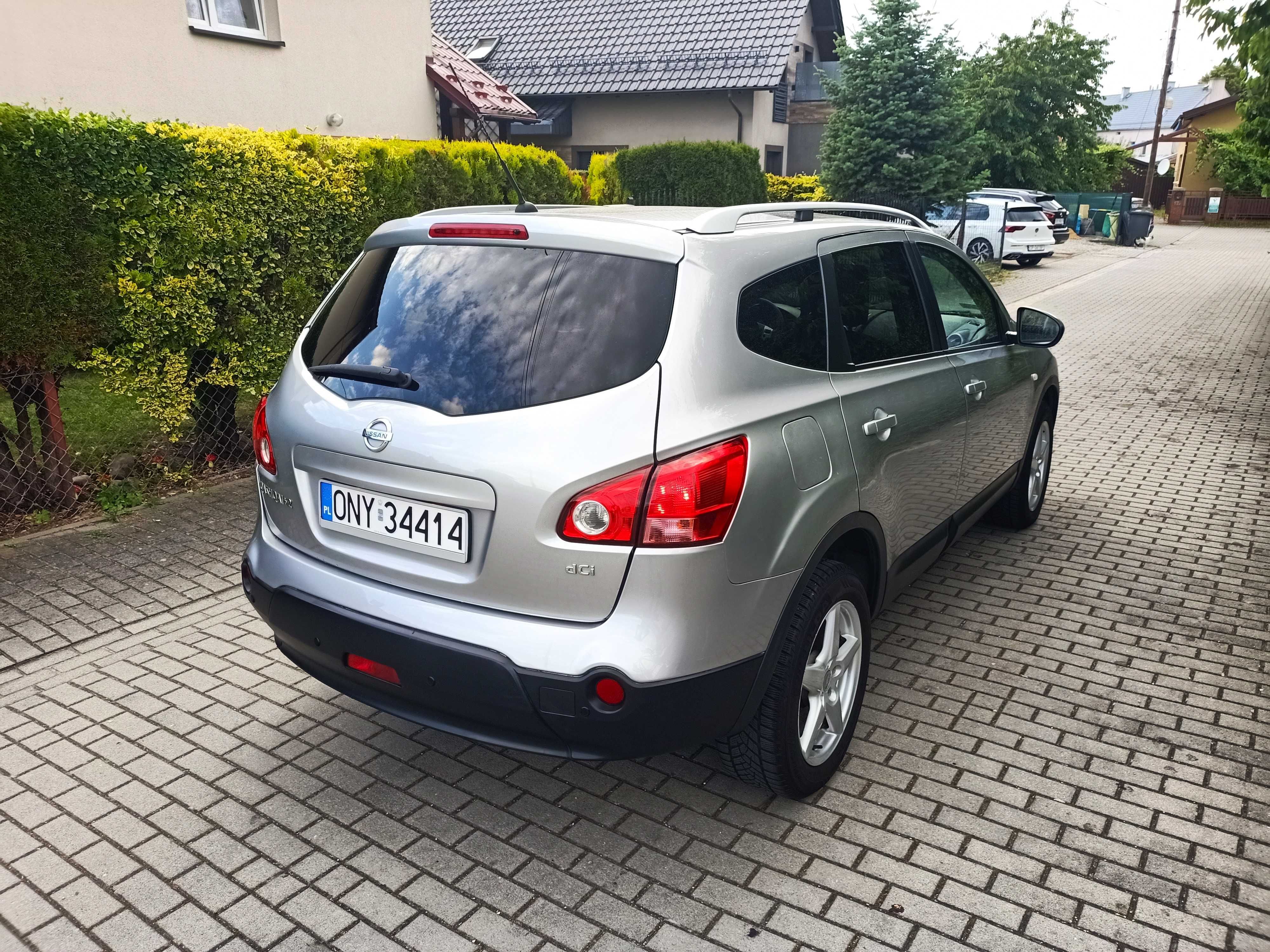 Ładny SUV Nissan Qashqai+2 Panorama 2.0 Dci 150KM 7 Osobowy Alu 17