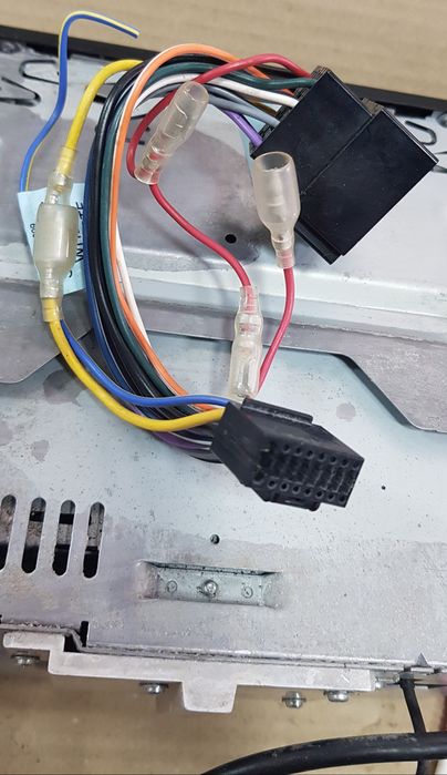 Автомагнитола JVC KW-R600BT