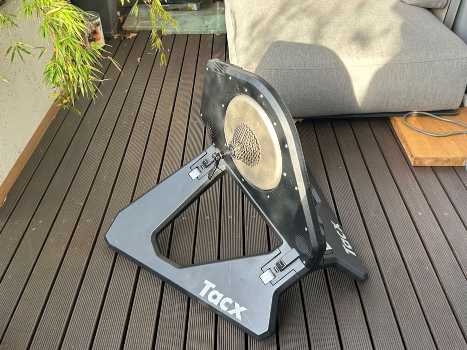 TACX NEO Smart trenażer T2800