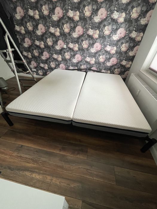 Łóżko dwu osobowe metalowe