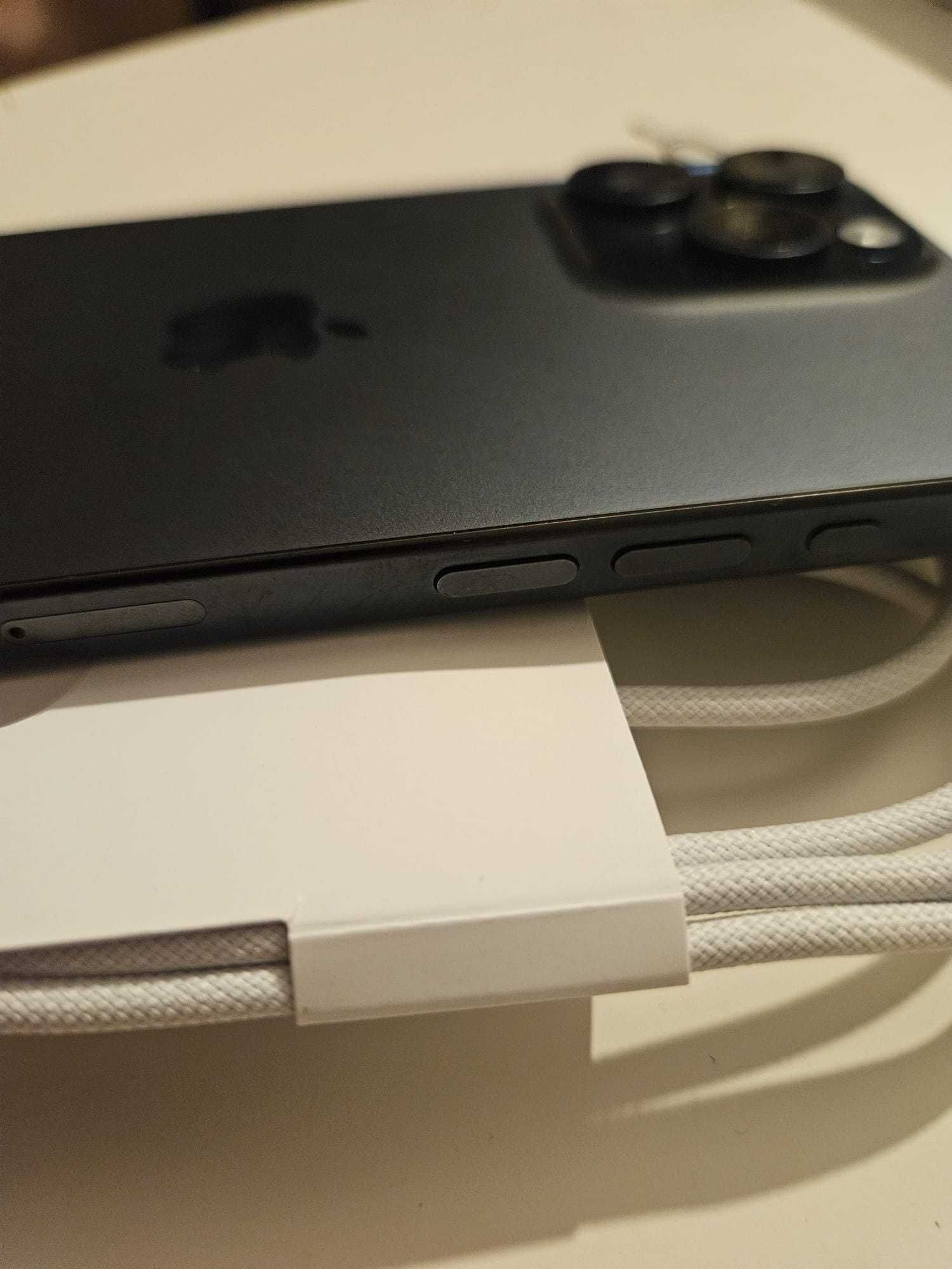 iPhone 15 PRO MAX - 256 GB, zestaw