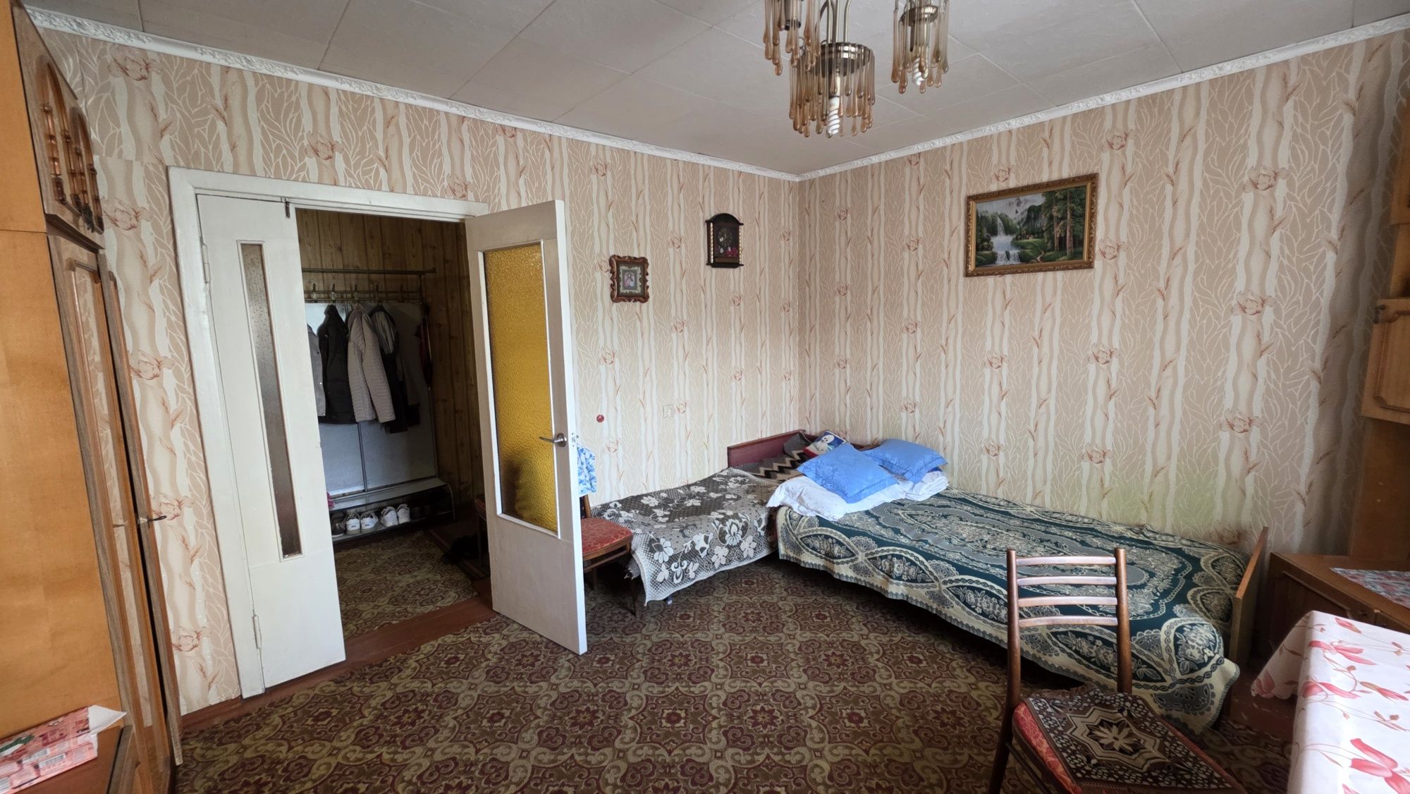 Продається двокімнатна квартира