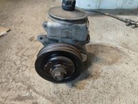 Pompa wspomagania Mercedes w126 v8