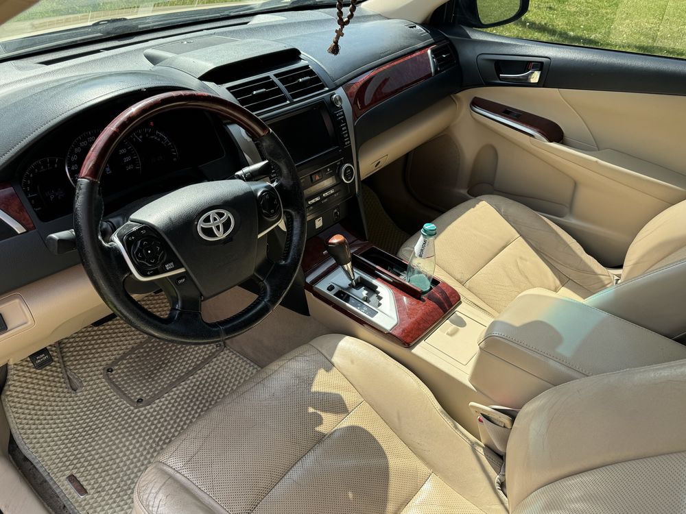 Toyota Camry 2012