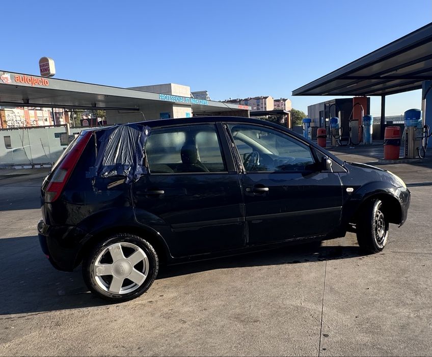 Ford fiesta 2004 JH1