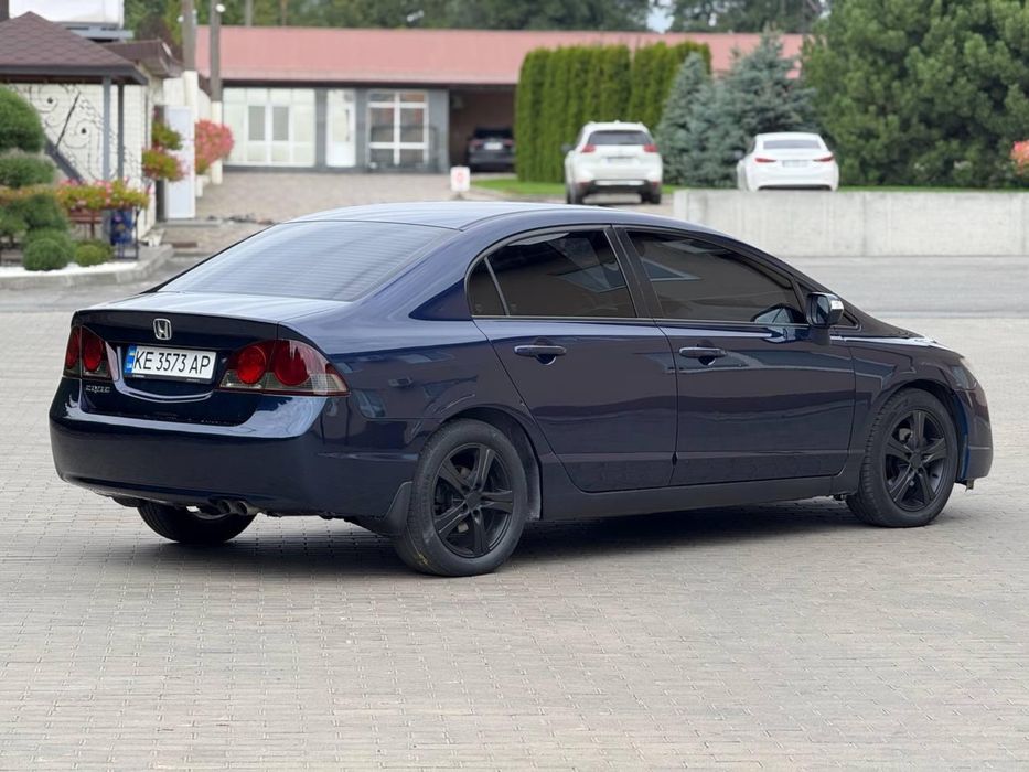 HONDA CIVIC 1.8 на автомате