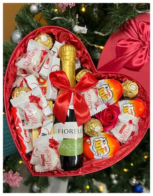 Подарункові бокси на свята