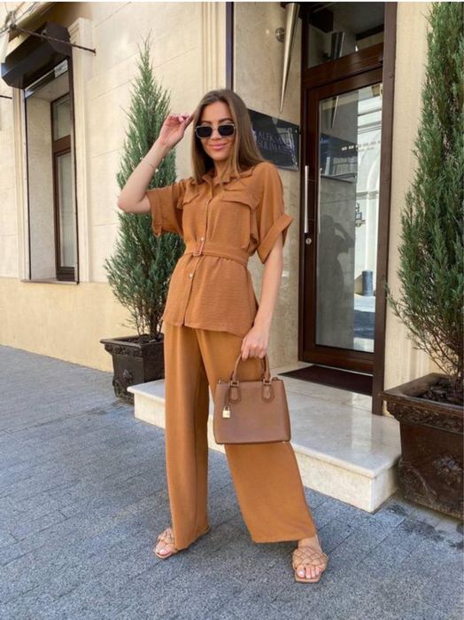 Костюм жіночий літній