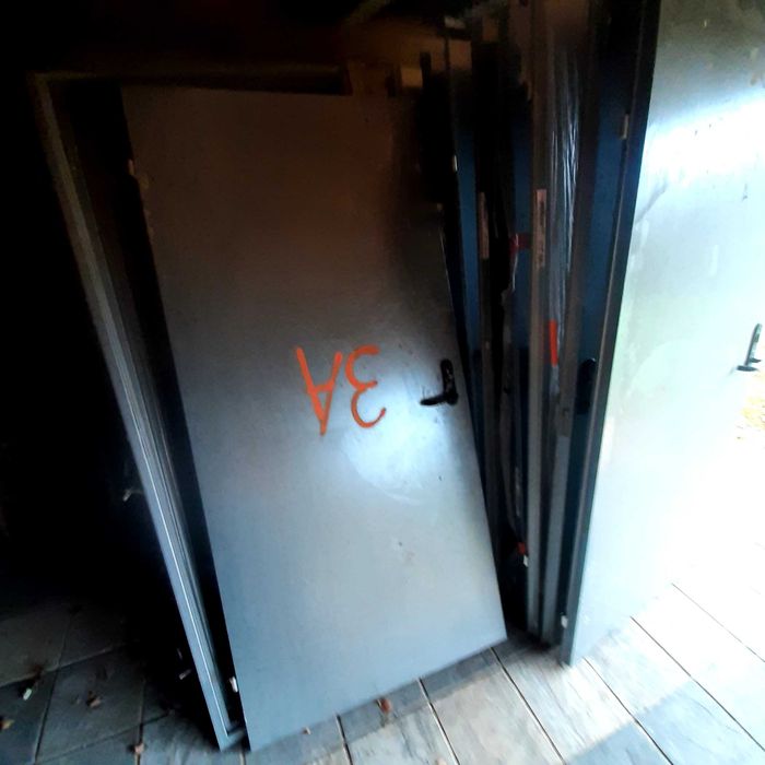 Drzwi zewnętrzne blaszane