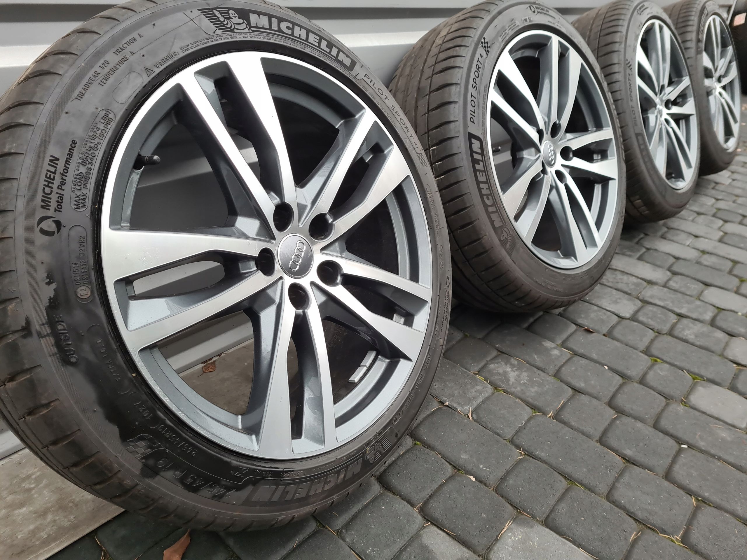 Oryginalne Felgi Audi 19 A4 A5 A6 A7 A8 Q3 Q5 Q7