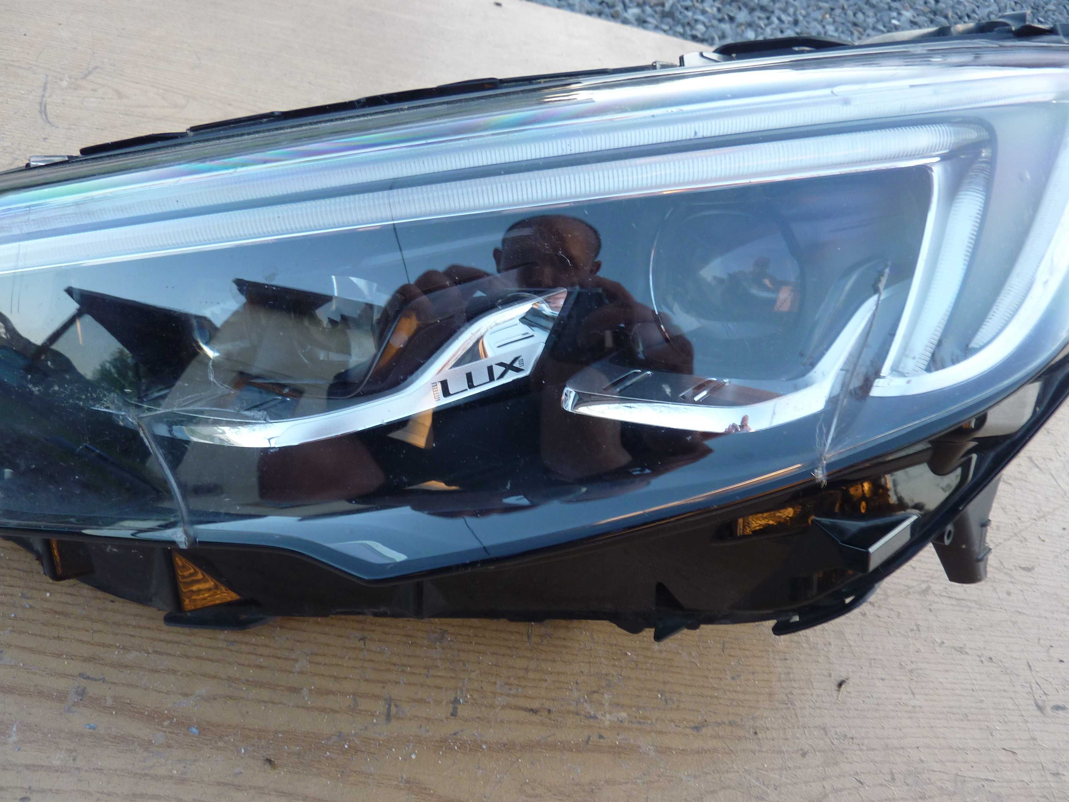 OPEL INSIGNIA B lampa LEWY PRZÓD full led 391.22974 do naprawy europa