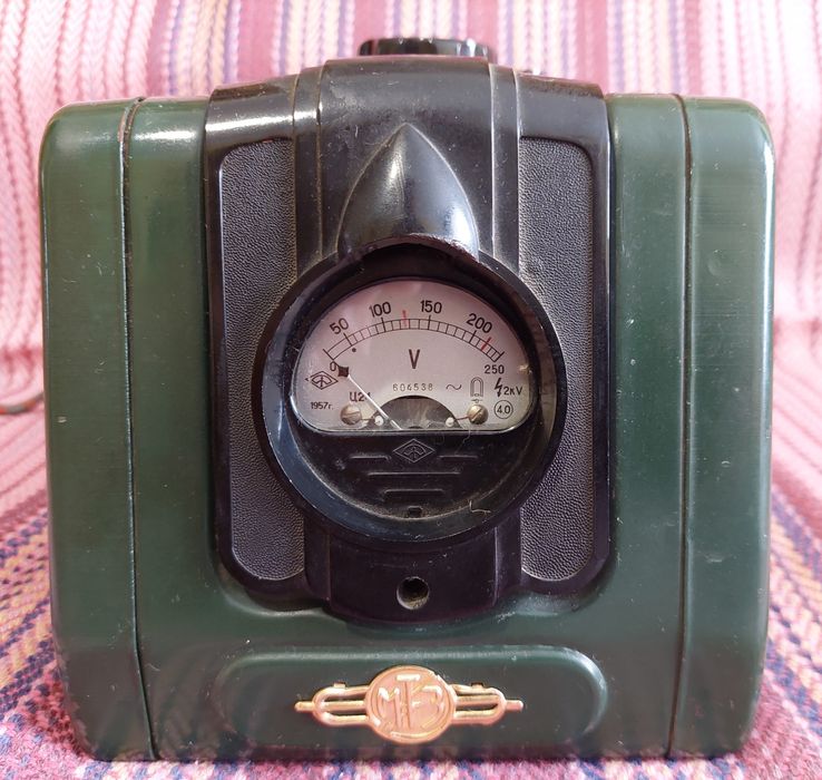 Трансформатор, регулятор напруги