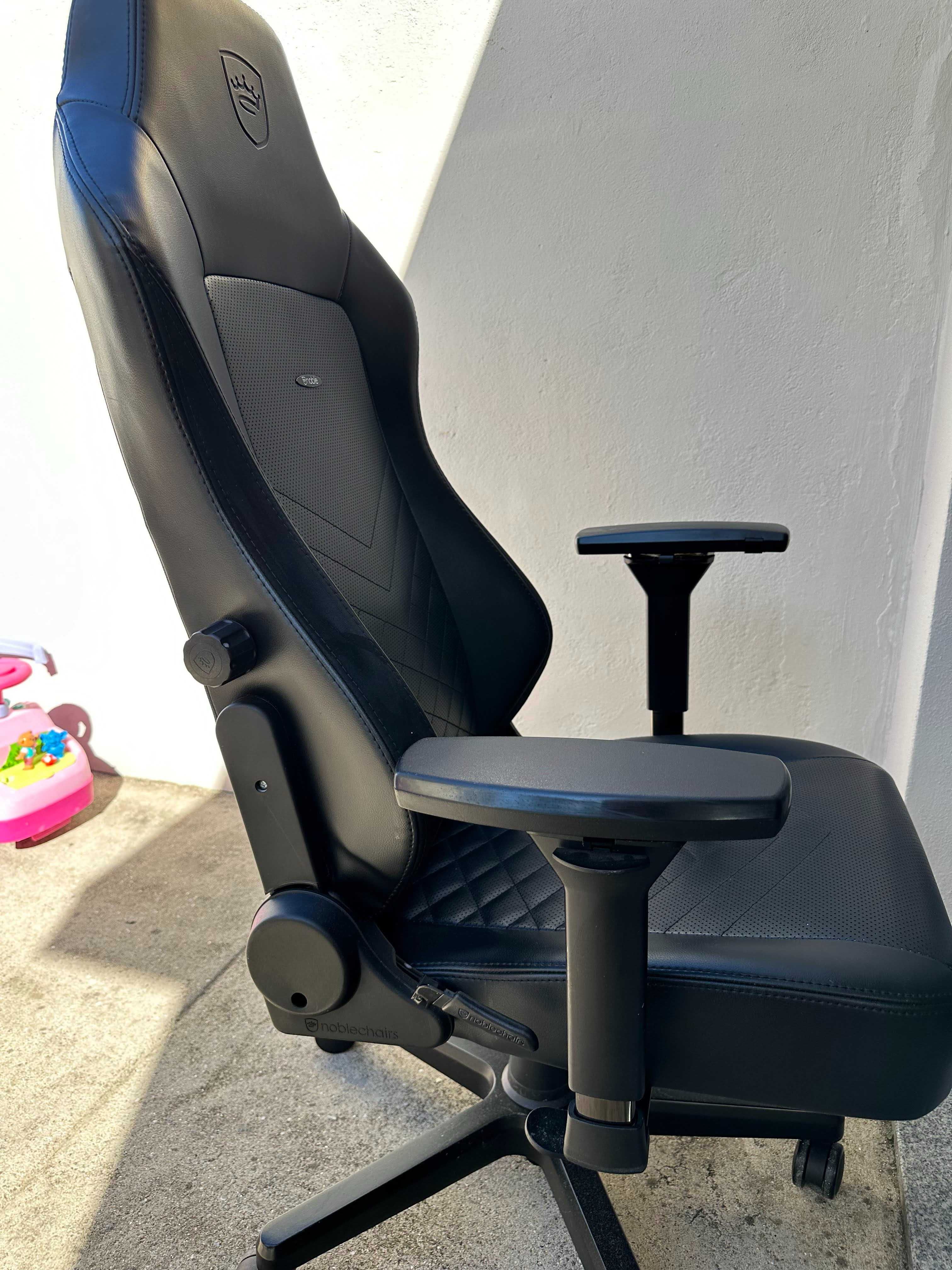 Cadeira Gaming Noblechairs HERO PU Leather Preta