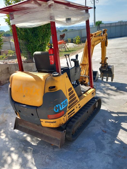 Mini giratoria H15B em bom estado