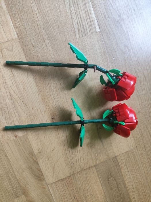 Róże LEGO 40460.
