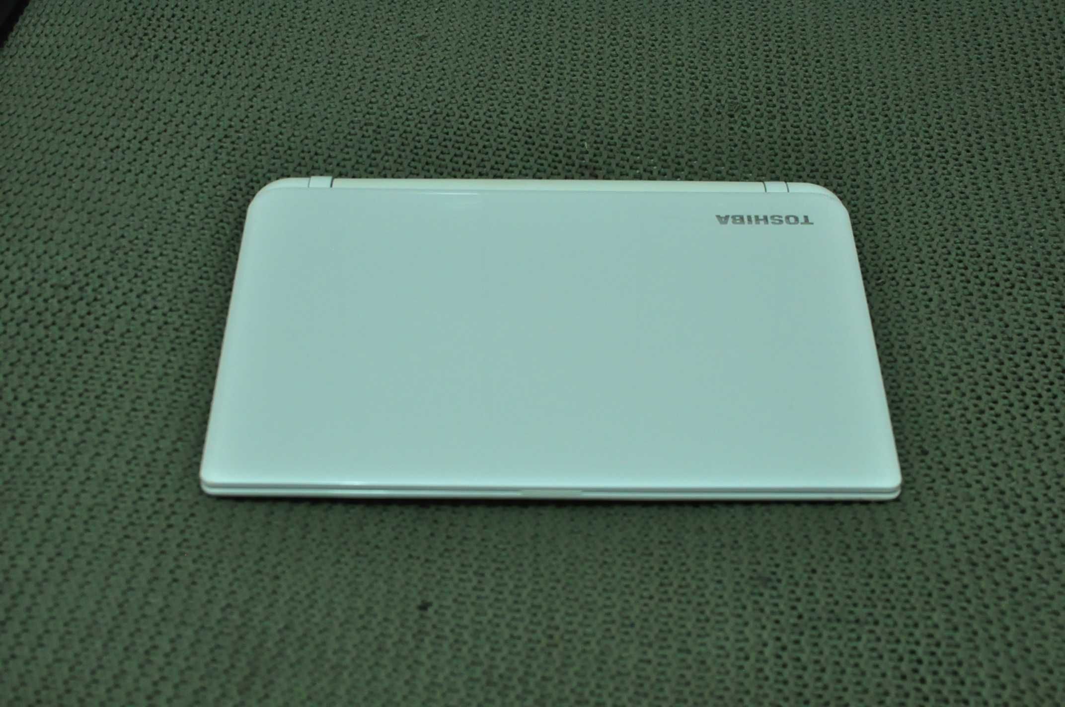 Игровой ноутбук Toshiba l50 (AMD A6 /4Gb/SSD/video 2Gb)