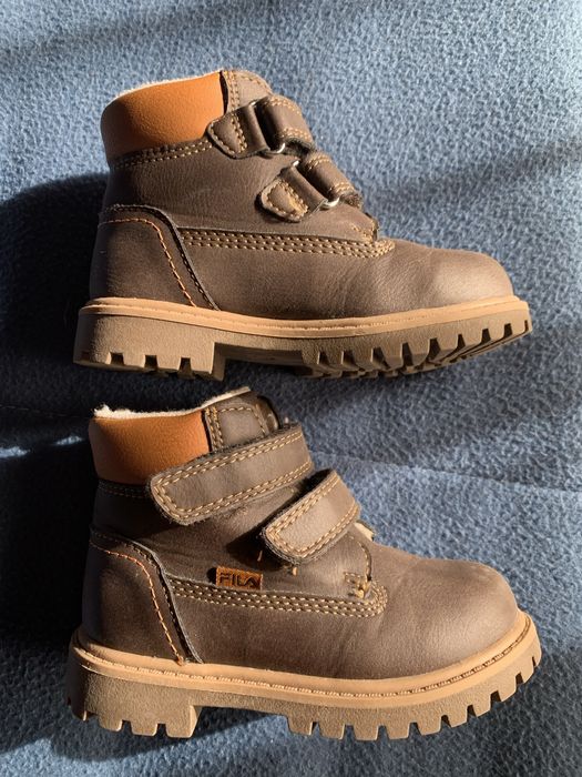 Botas criança Tamanho 22